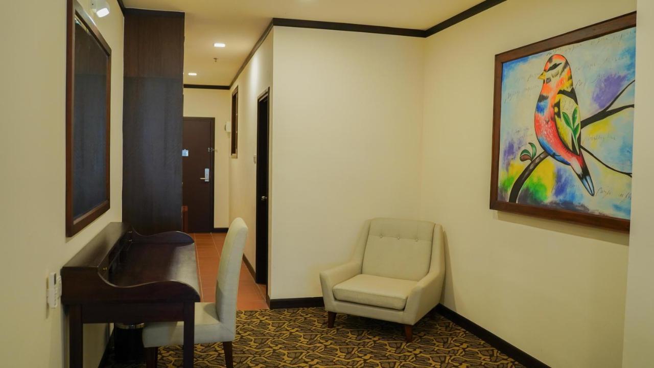 KAIZEN Hotel&Suites Melaka Eksteriør billede