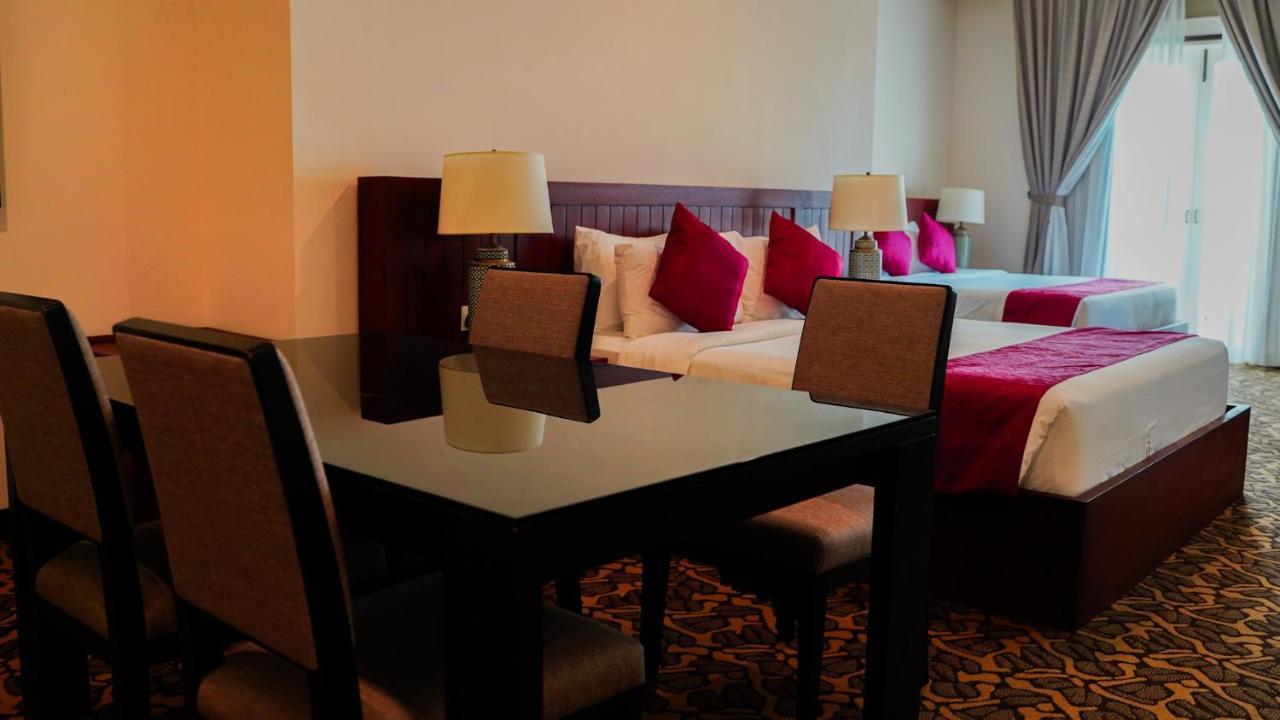 KAIZEN Hotel&Suites Melaka Eksteriør billede